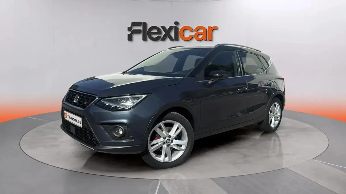 Usado Seat Arona Ecomotive 116 CV (85 kW) 2020 Gris SUV