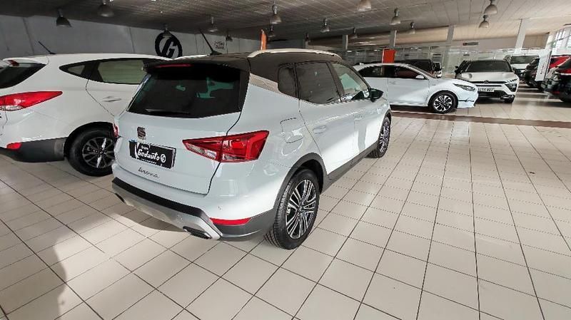 Usado Seat Arona Xperience 115 CV (84 kW) 2025 Blanco SUV