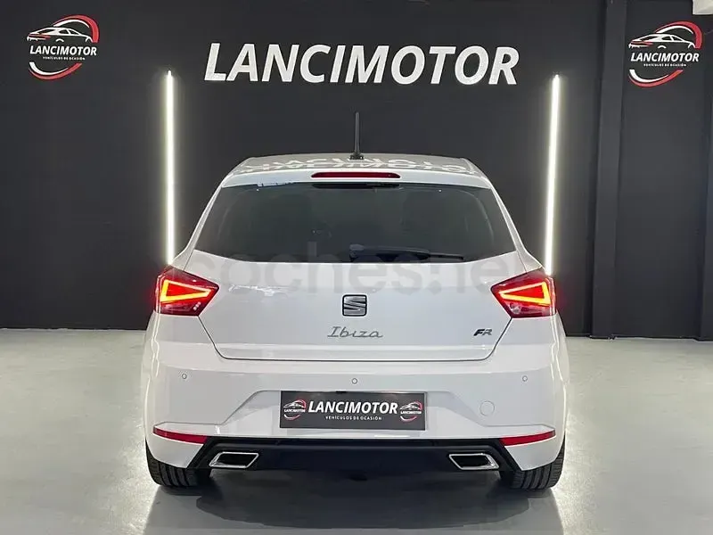 Usado Seat Ibiza FR 115 CV (84 kW) 2024 Blanco Utilitario