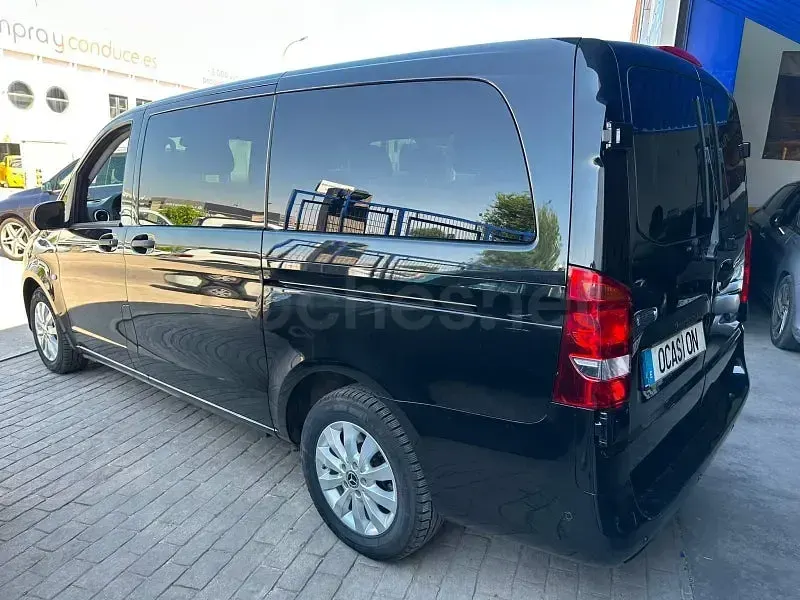 Usado Mercedes Vito 136 CV (100 kW) 2020 Negro Van