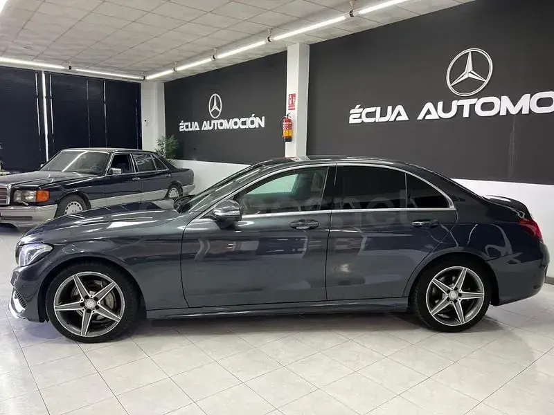 Usado Mercedes C220 AMG line 170 CV (125 kW) 2015 Gris / plata Berlina