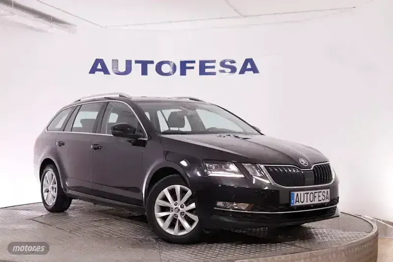 Usado Skoda Octavia Ambition 115 CV (84 kW) 2019 Negro Familiar