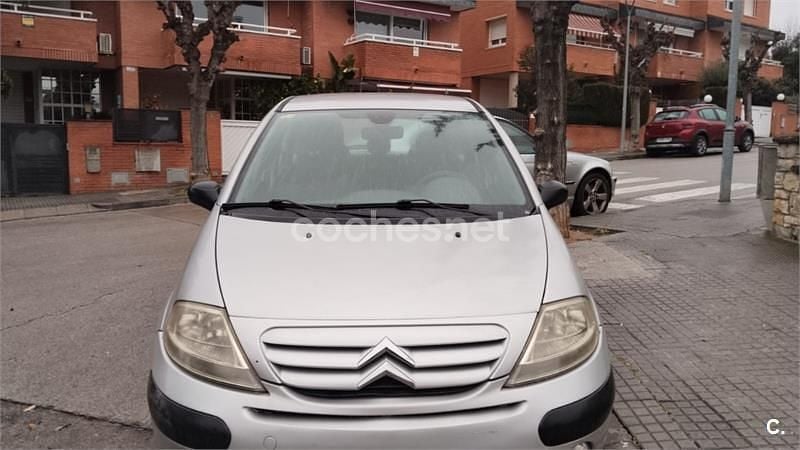 Gris / plata Usado 2008 Citroën C3 Berlina | 2500 € (Buen precio) - Imagen 1/4
