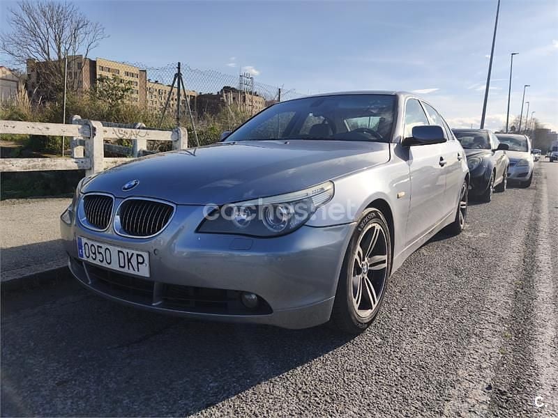 Usado BMW 535 272 CV (200 kW) 2005 Gris / plata Berlina