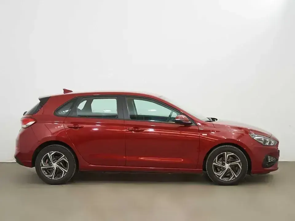 Usado Hyundai i30 120 CV (88 kW) 2021 Otro Berlina