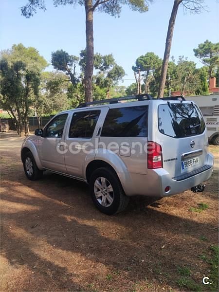 Gris / plata Usado 2006 Nissan Pathfinder SE SUV | 10.500 € (Caro) - Imagen 1/4