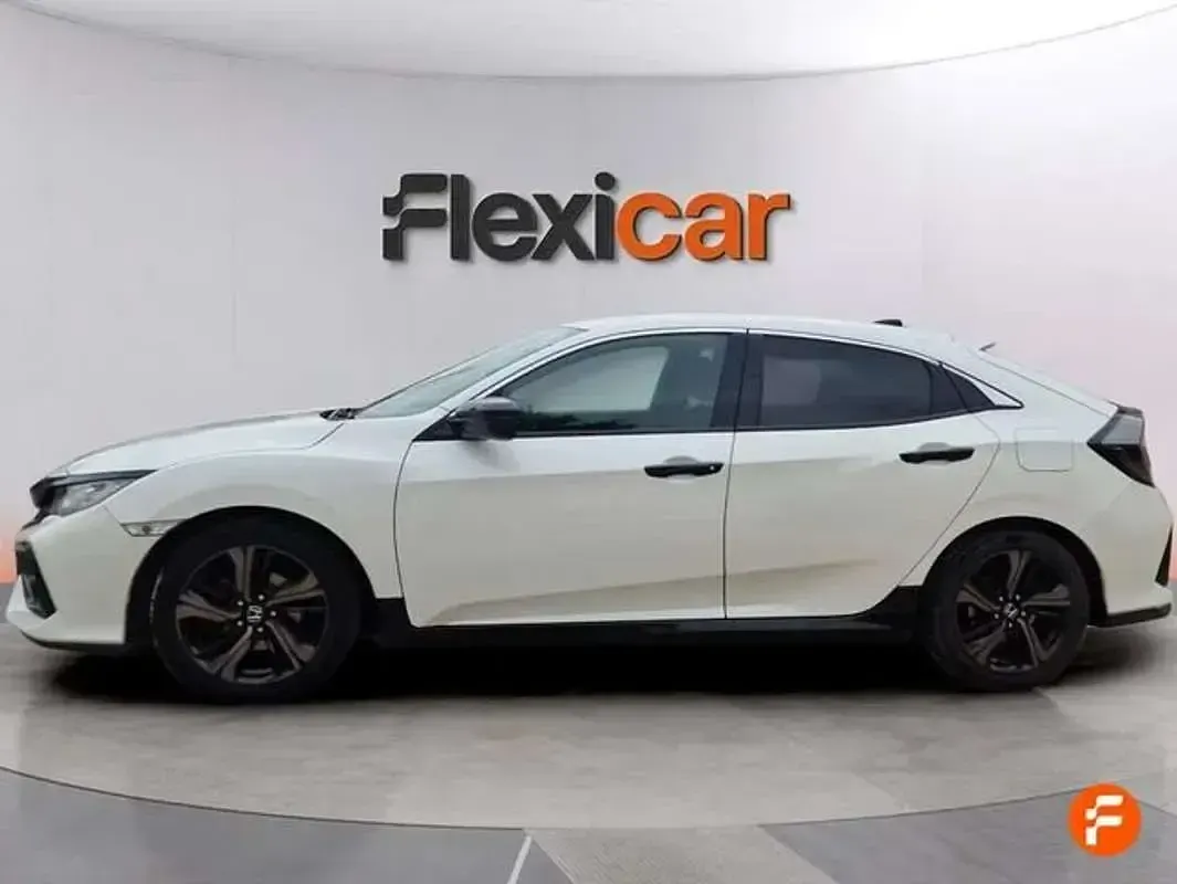 Usado Honda Civic Comfort 129 CV (94 kW) 2018 Blanco Utilitario