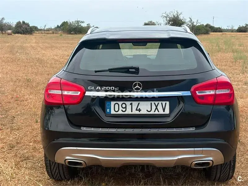 Usado Mercedes GLA200 Style 136 CV (100 kW) 2017 Negro SUV