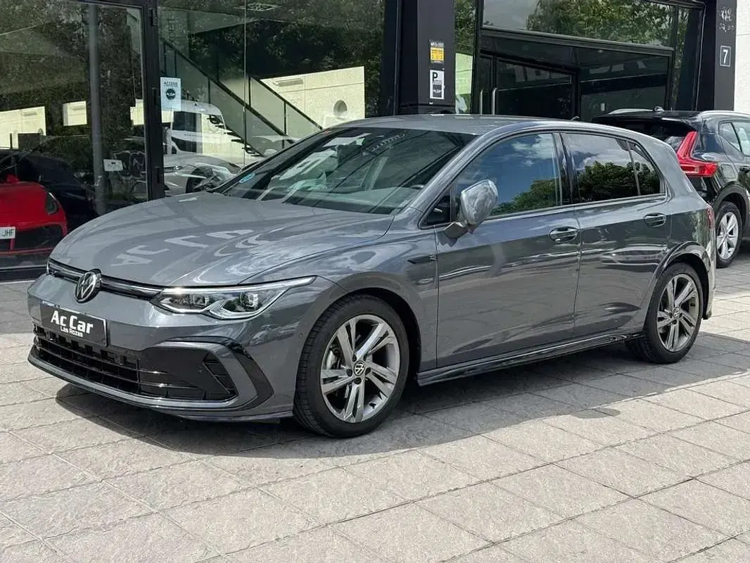 Usado VW Golf VII R-line 150 CV (110 kW) 2021 Gris Utilitario