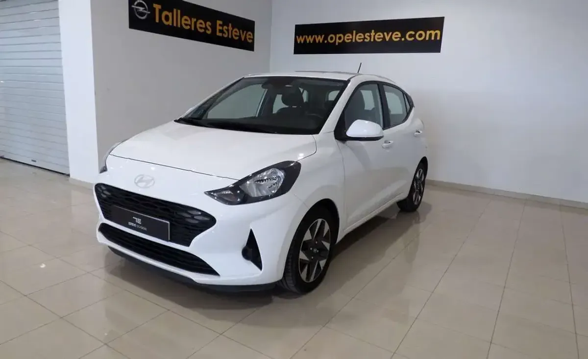 Usado Hyundai i10 67 CV (49 kW) 2024 Blanco Utilitario