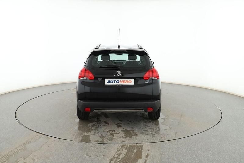 Usado Peugeot 2008 Allure 115 CV (84 kW) 2014 Negro SUV