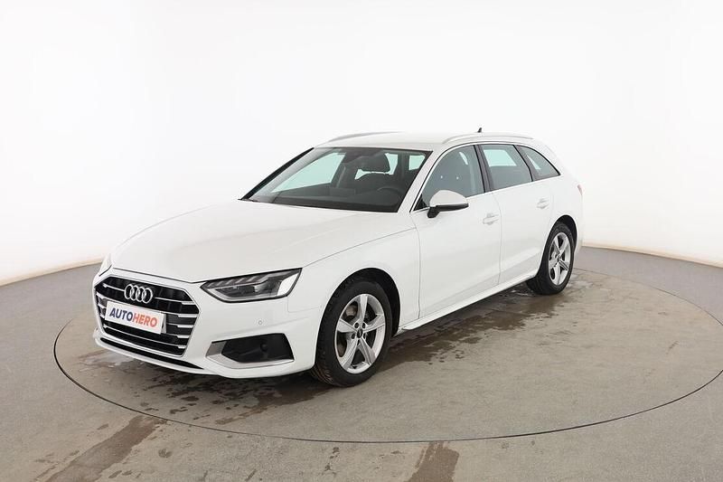 Usado Audi A4 Advanced 136 CV (100 kW) 2022 Blanco Familiar