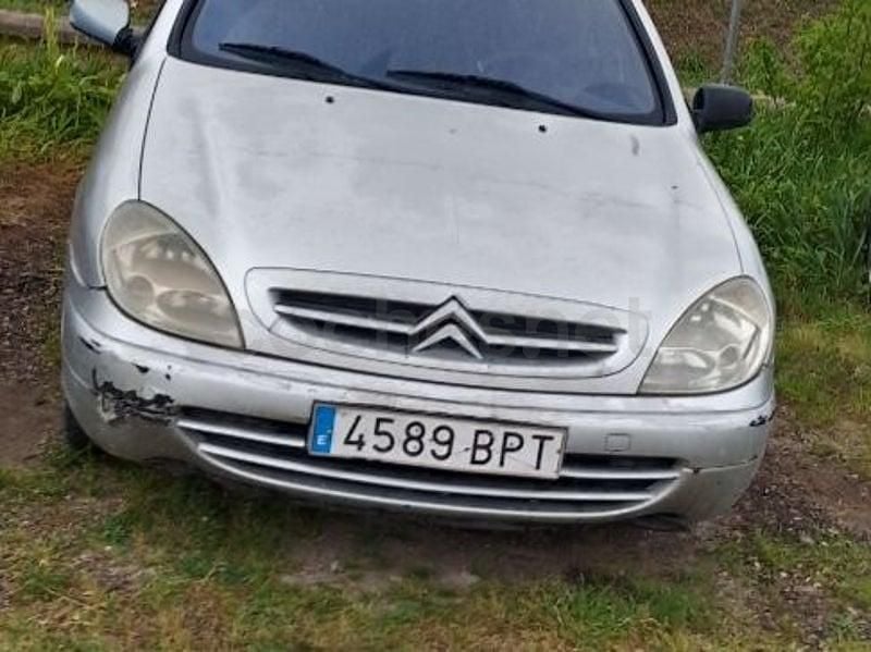 Usado Citroën Xsara 71 CV (52 kW) 2002 Gris / plata Berlina