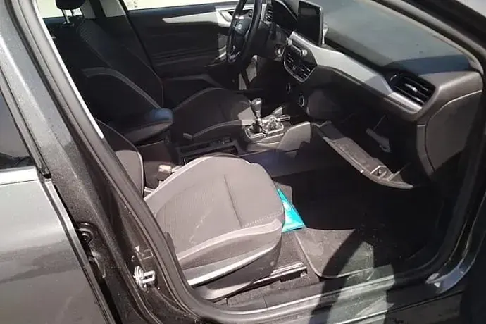 Begagnad Ford Focus Trend+ 120 HK (88 kW) 2022 Sedan