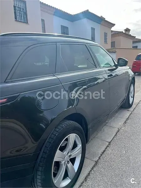 Käytetty Land Rover Range Rover Velar 240 HP (176 kW) 2017 Musta Katumaasturi