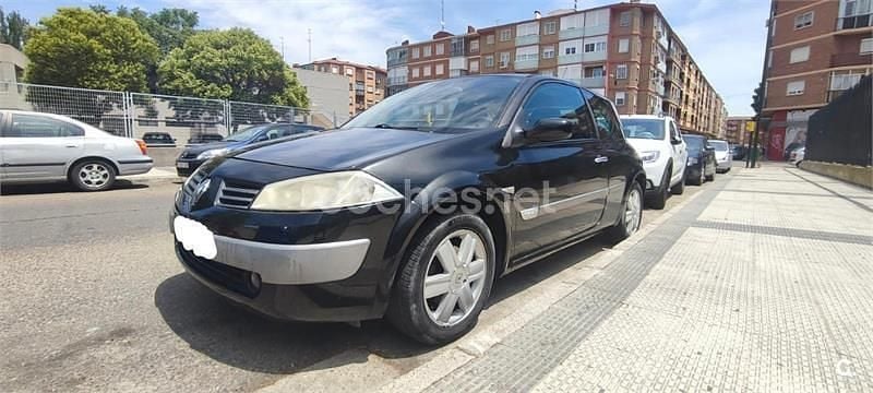 Negro Usado 2003 Renault Mégane II Dynamique Berlina | 1500 € (Super precio) - Imagen 1/4