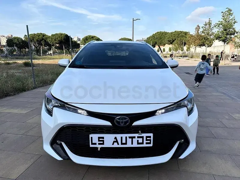 Usado Toyota Corolla Active 122 CV (89 kW) 2021 Blanco Familiar