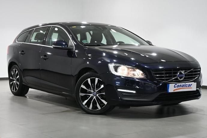 Usado Volvo V60 Momentum 150 CV (110 kW) 2018 Azul Familiar