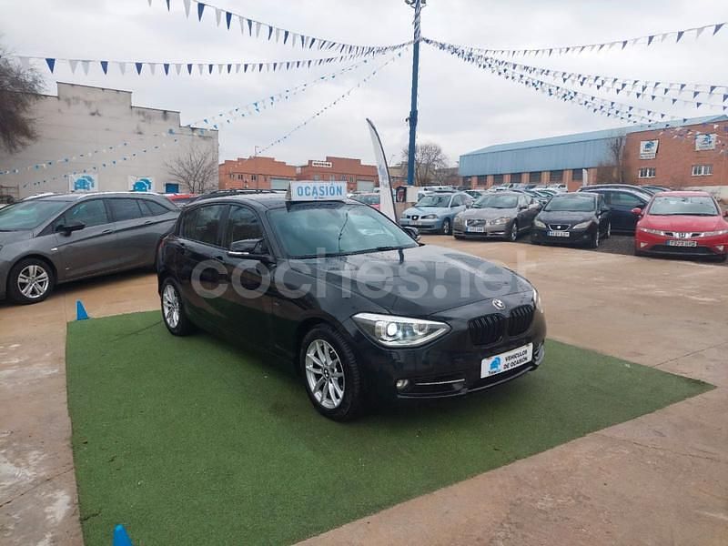 Negro Usado 2014 BMW 120 Comfort Edition Utilitario | 11.999 € (Un poco caro) - Imagen 1/4