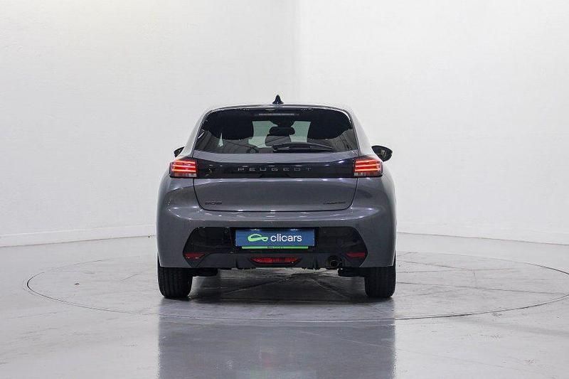 Usado Peugeot 208 Allure 101 CV (74 kW) 2025 Gris / plata Utilitario