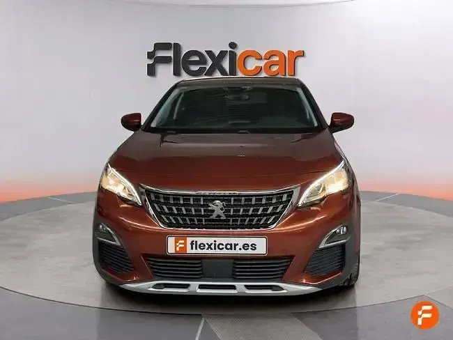 Usado Peugeot 3008 Allure 130 CV (95 kW) 2020 Naranja SUV