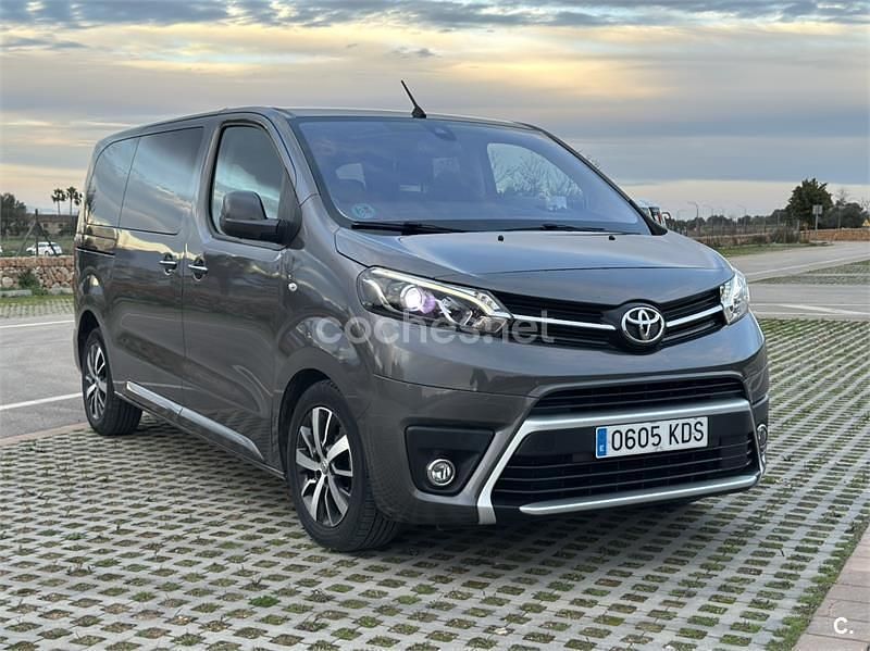 Gris / plata Usado 2017 Toyota Proace Verso Advance Familiar | 24.350 € (Precio justo) - Imagen 1/4