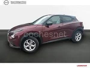 Usado Nissan Juke N-Connecta 114 CV (83 kW) 2021 Granate (burgundi) SUV