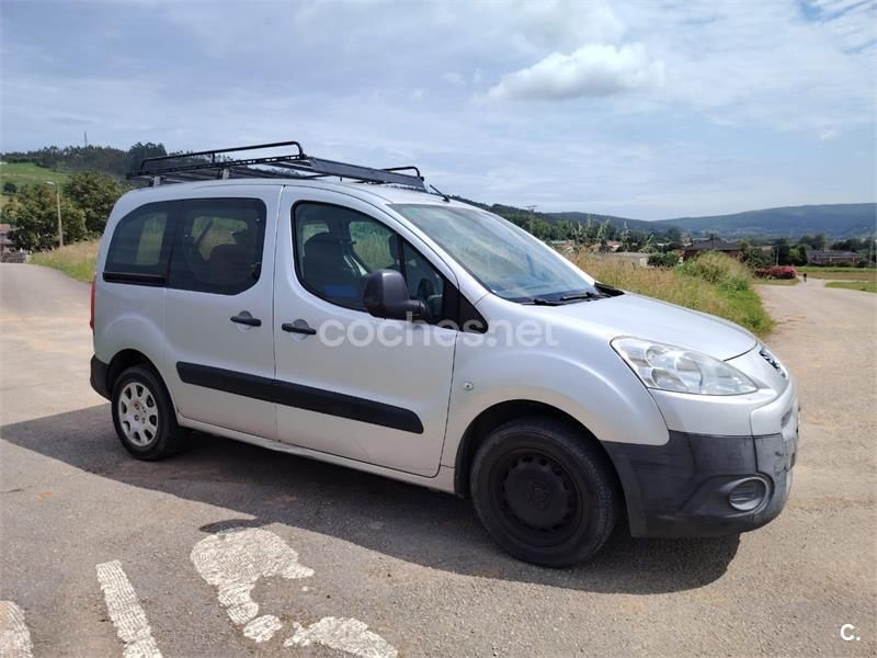 Gris / plata Usado 2011 Peugeot Partner Tepee Monovolumen | 5500 € (Super precio) - Imagen 1/4