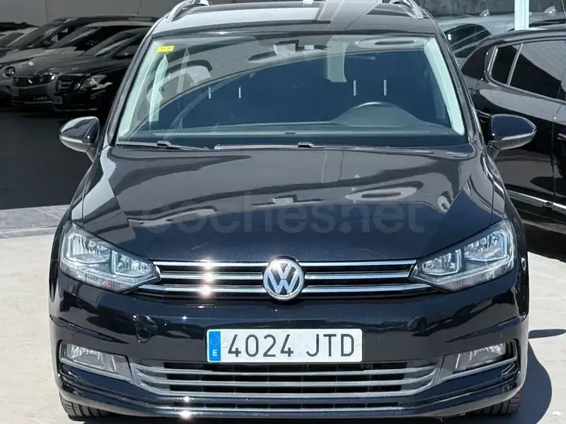 Usado VW Touran Sportline 110 CV (80 kW) 2016 Negro Monovolumen