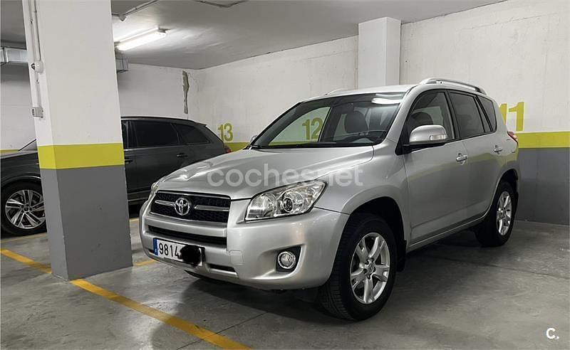 Gris / plata Usado 2010 Toyota RAV4 Executive SUV | 12.000 € (Precio justo) - Imagen 1/4