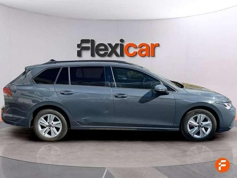 Usado VW Golf VIII 116 CV (85 kW) 2021 Gris Familiar