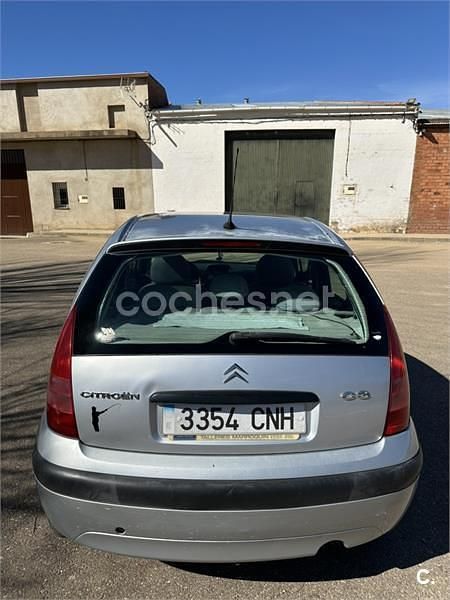 Usado Citroën C3 61 CV (44 kW) 2003 Gris / plata Berlina
