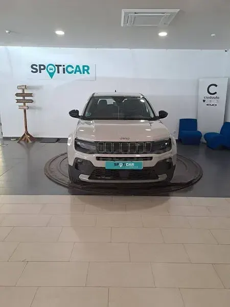 Usado Jeep Avenger Altitude 100 CV (73 kW) 2025 Marrón SUV