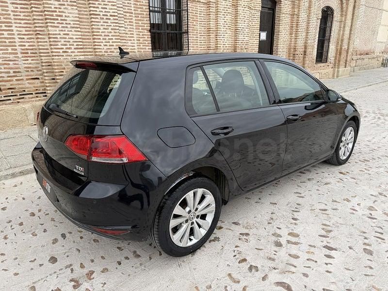 Usado VW Golf VII Advance 105 CV (77 kW) 2014 Azul Berlina