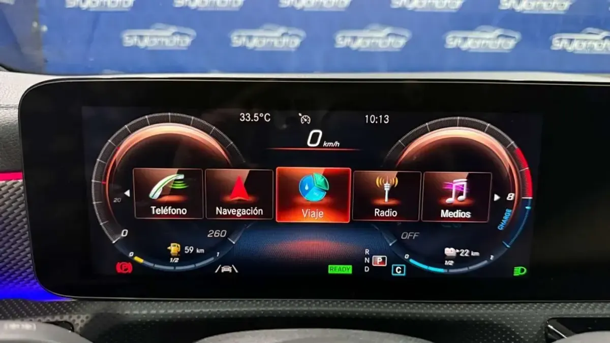 Usado Mercedes CLA250e 218 CV (160 kW) 2022 Plateado Coupe