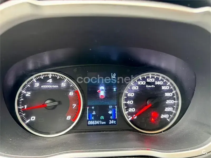 Usado Mitsubishi Eclipse Cross Motion 163 CV (119 kW) 2019 Blanco SUV