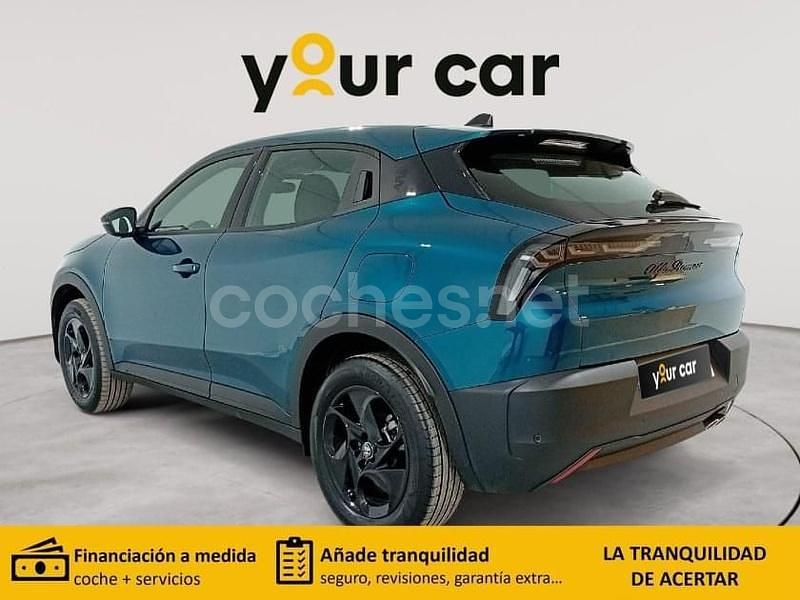 Usado Alfa Romeo Junior 136 CV (100 kW) 2025 Azul SUV