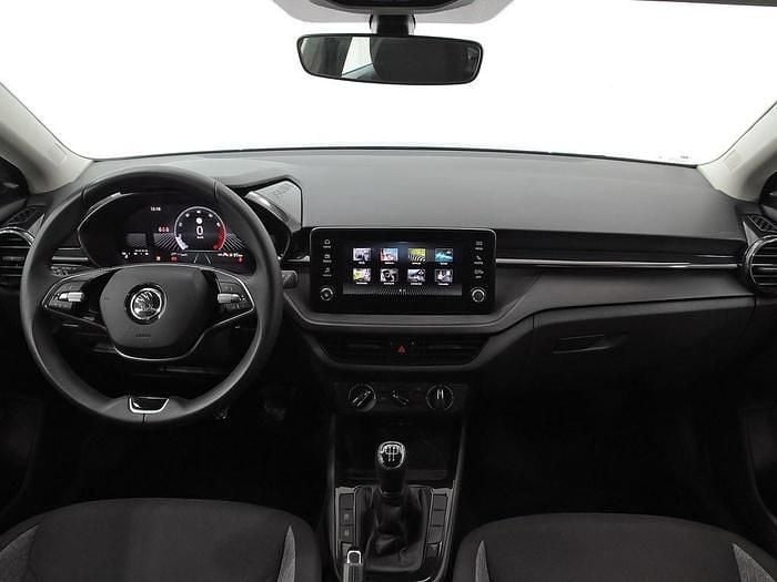 Usado Skoda Fabia Essence 95 CV (69 kW) 2024 Azul Utilitario