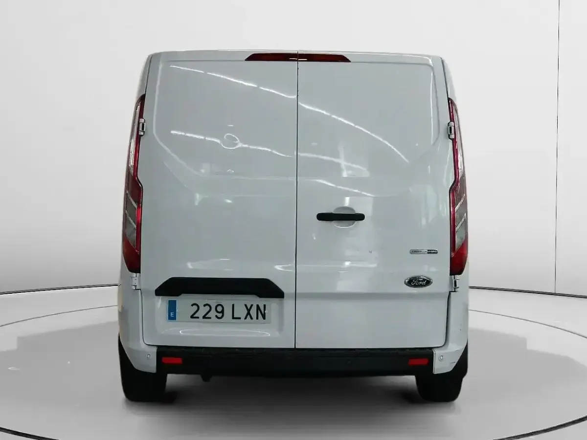 Usado Ford Transit Custom 131 CV (96 kW) 2022 Blanco Berlina