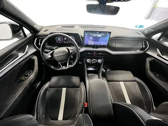 Usado Skoda Kodiaq SportLine 204 CV (150 kW) 2025 Blanco SUV