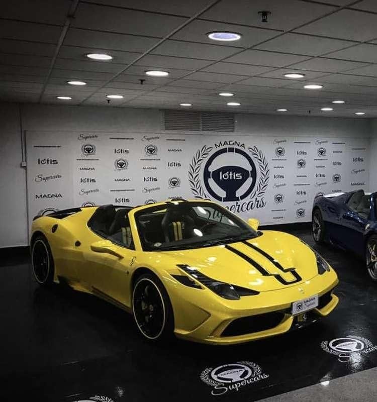 Giallo ardilla opaco Usado 2015 Ferrari 458 Descapotable | 910.000 € - Imagen 1/1
