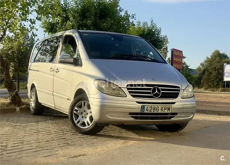 Usado Mercedes Viano 150 CV (110 kW) 2004 Gris / plata Monovolumen