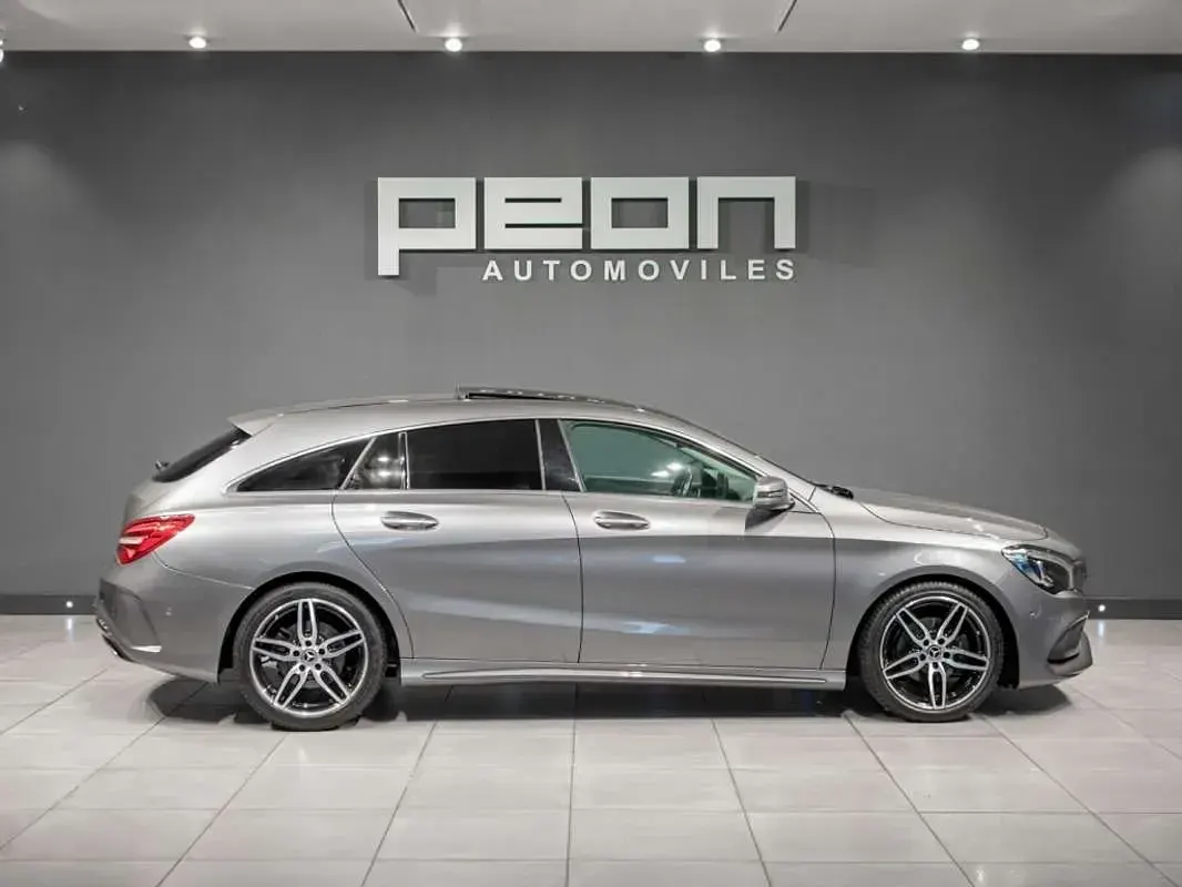 Usado Mercedes CLA200 Shooting Brake 136 CV (100 kW) 2017 Gris Familiar