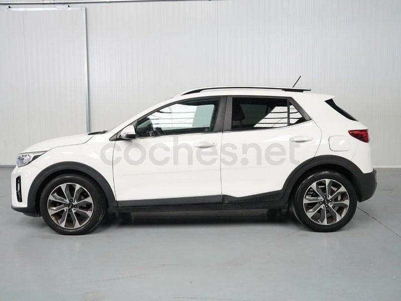 Usado Kia Stonic 110 CV (80 kW) 2018 Blanco SUV