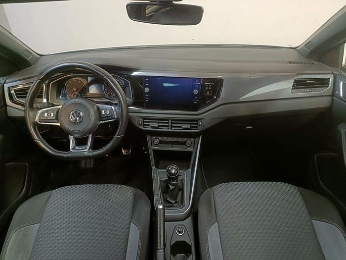 Usado VW Polo Sportline 116 CV (85 kW) 2018 Blanco Utilitario