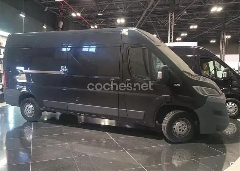 Usado Citroën Jumper 130 CV (95 kW) 2012 Negro Monovolumen