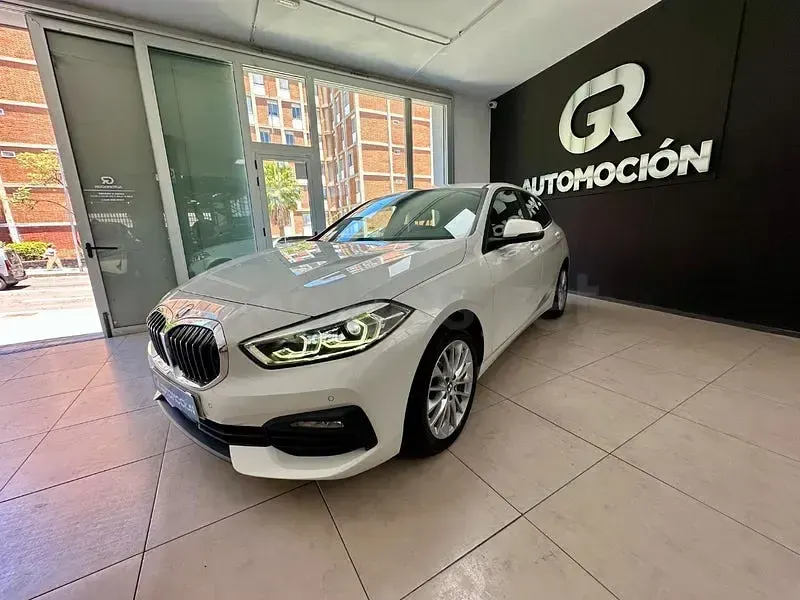 Usado BMW 118 150 CV (110 kW) 2020 Blanco Utilitario