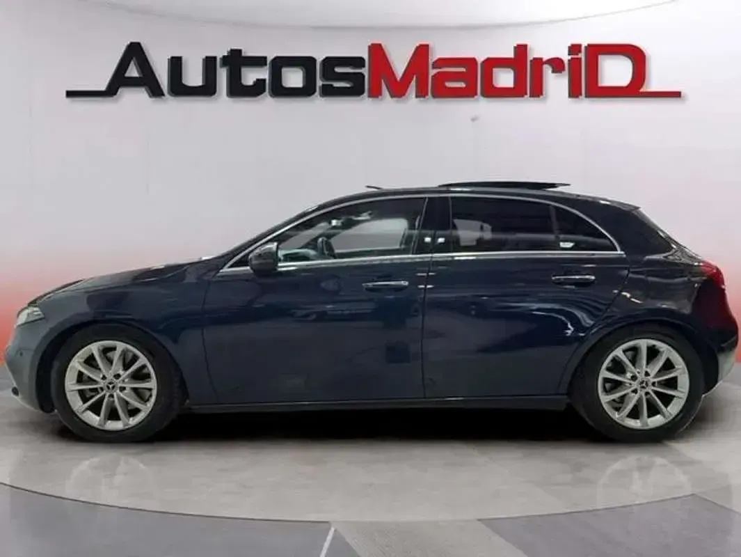 Usado Mercedes A250 224 CV (164 kW) 2020 Azul Berlina