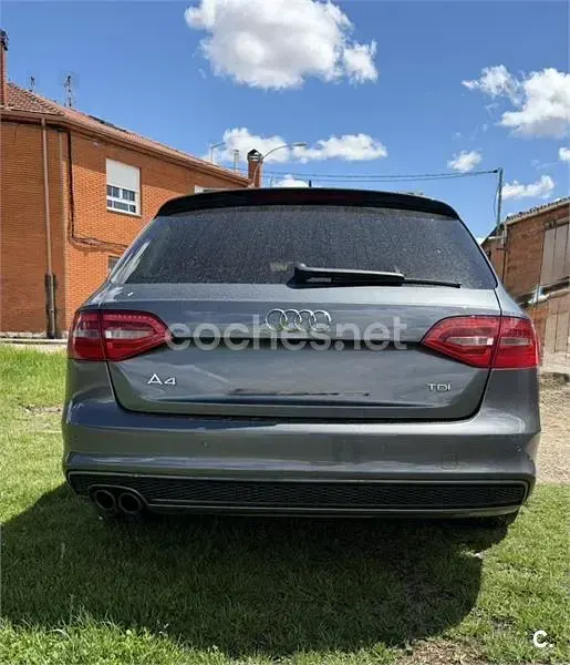 Usado Audi A4 S-Line 150 CV (110 kW) 2015 Gris / plata Berlina