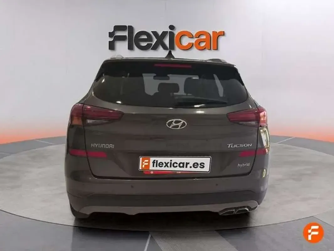 Usado Hyundai Tucson 116 CV (85 kW) 2019 Gris SUV